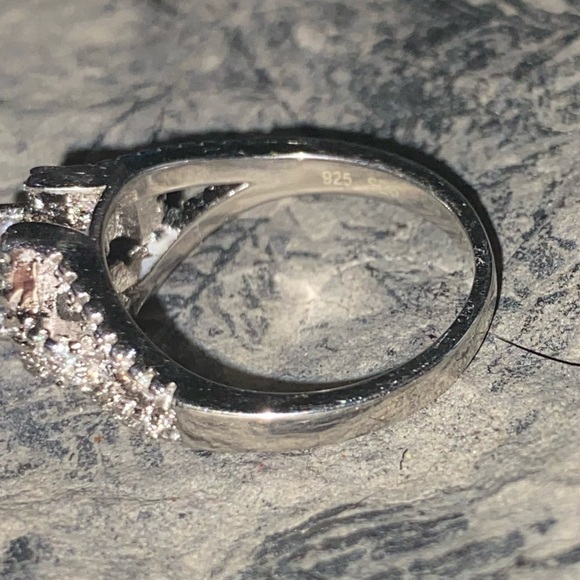 Sterling Silver Cubic Zirconia Cocktail Engagement Promise Ring size 5.5 - Picture 7 of 7